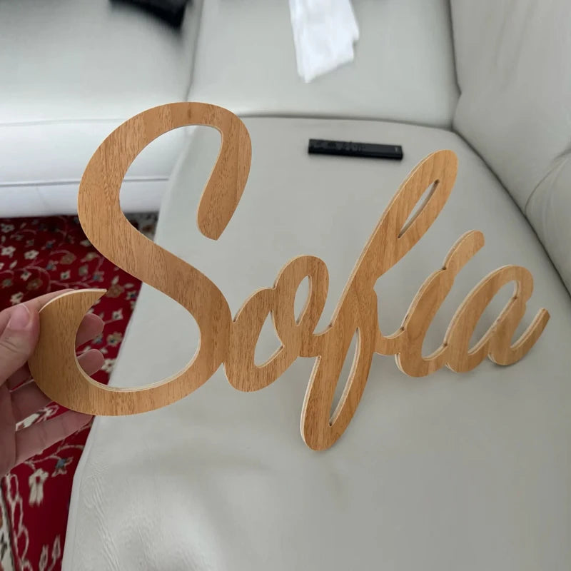 LaFamilia™ Letrero Personalizado [Tu Apellido, Tu Espacio Sagrado]